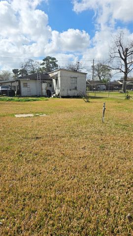 407 Turner Drive, Houston, TX 77076