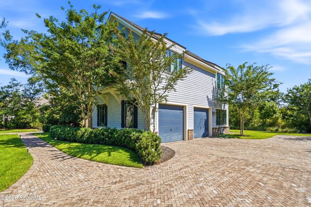 308 Lake Stillwater Drive, St. Simons Island, GA 31522