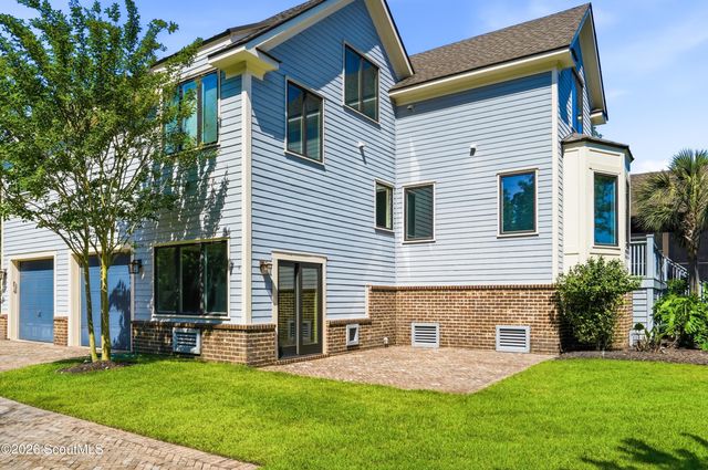 308 Lake Stillwater Drive, St. Simons Island, GA 31522