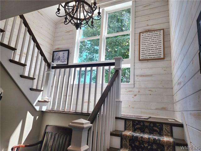 6097 Seufert Road, Orchard Park, NY 14127