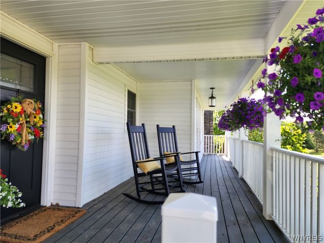 6097 Seufert Road, Orchard Park, NY 14127