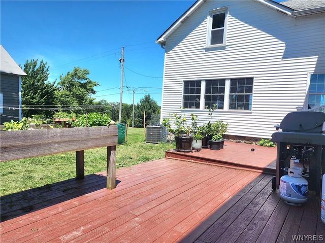 6097 Seufert Road, Orchard Park, NY 14127