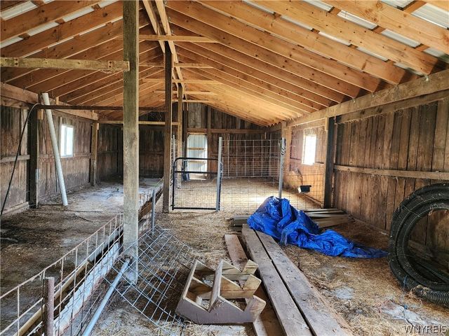 6097 Seufert Road, Orchard Park, NY 14127
