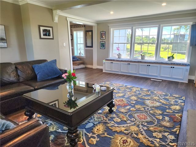 6097 Seufert Road, Orchard Park, NY 14127