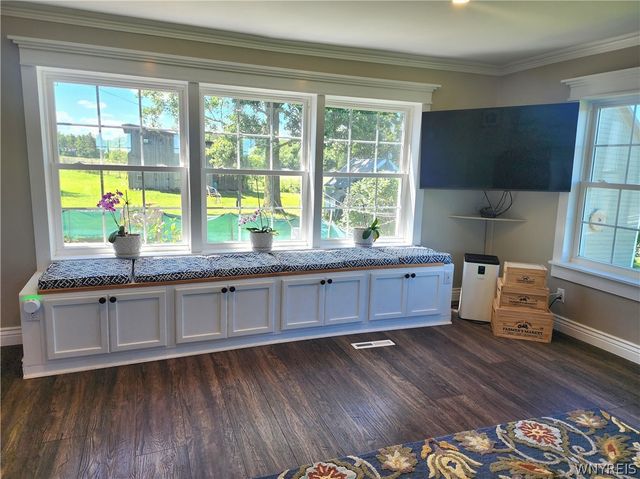 6097 Seufert Road, Orchard Park, NY 14127