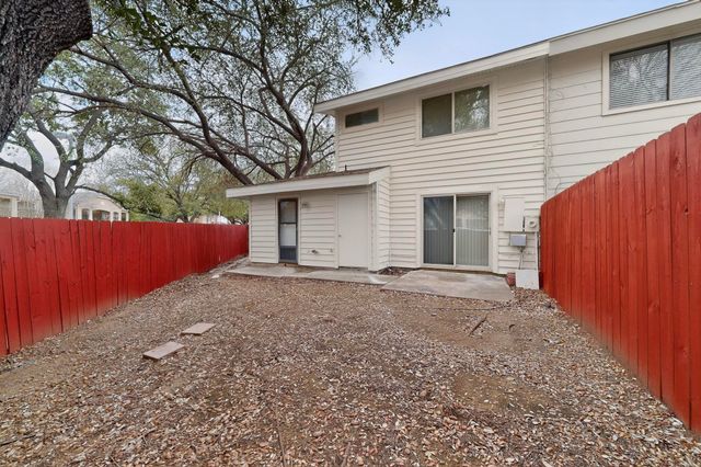 2407 Mustang Court, Lewisville, TX 75067