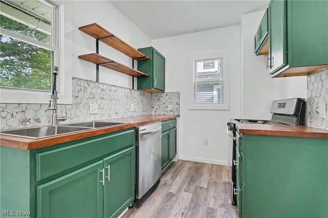 964 E 143rd Street, Cleveland, OH 44110