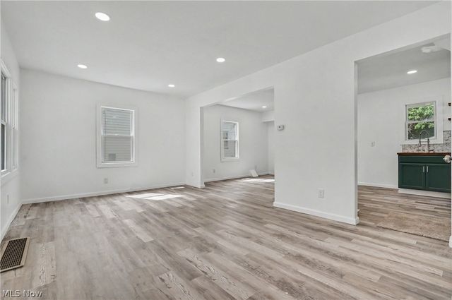 964 E 143rd Street, Cleveland, OH 44110