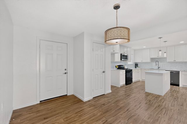 813 Travis Street, Garland, TX 75040