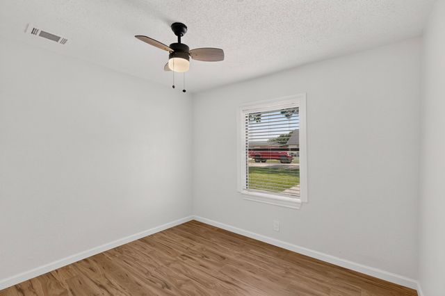 813 Travis Street, Garland, TX 75040