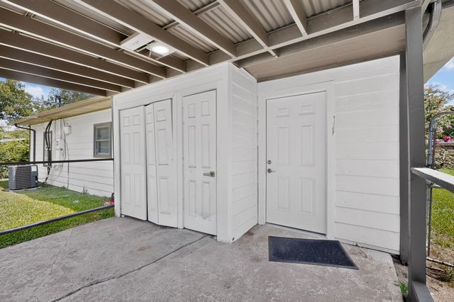 813 Travis Street, Garland, TX 75040