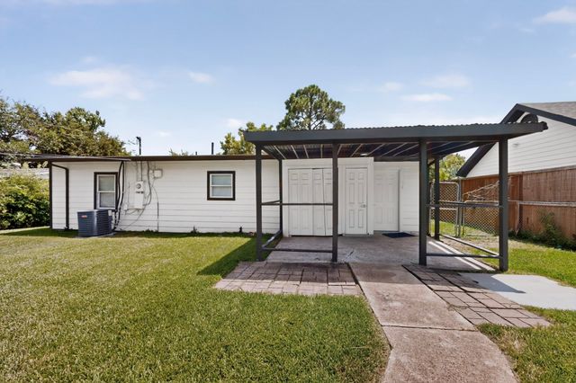 813 Travis Street, Garland, TX 75040