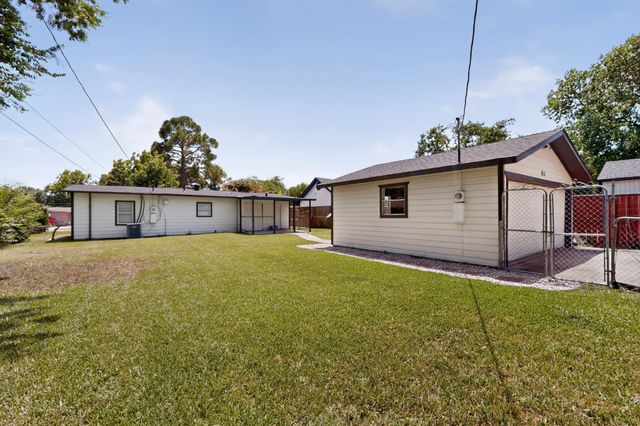 813 Travis Street, Garland, TX 75040