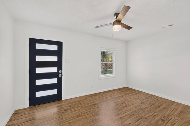 813 Travis Street, Garland, TX 75040