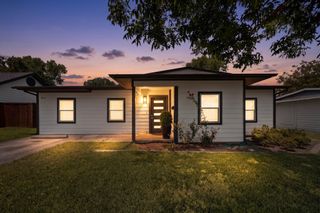 813 Travis Street, Garland, TX 75040