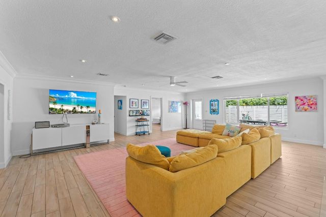 1510 NE 57th Court, Fort Lauderdale, FL 33334