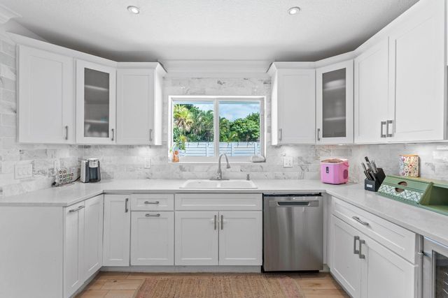 1510 NE 57th Court, Fort Lauderdale, FL 33334