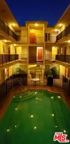 21219 Roscoe Boulevard 211, Canoga Park (los Angeles), CA 91304