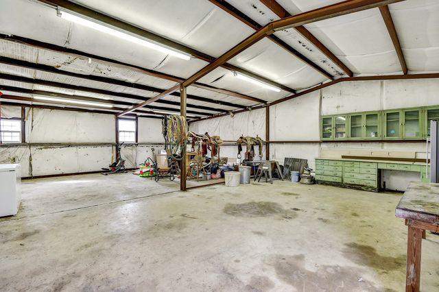 2801 County Road 115, Whitesboro, TX 76273