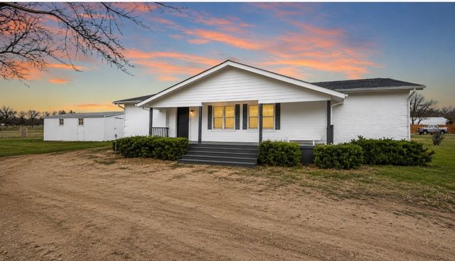 2801 County Road 115, Whitesboro, TX 76273