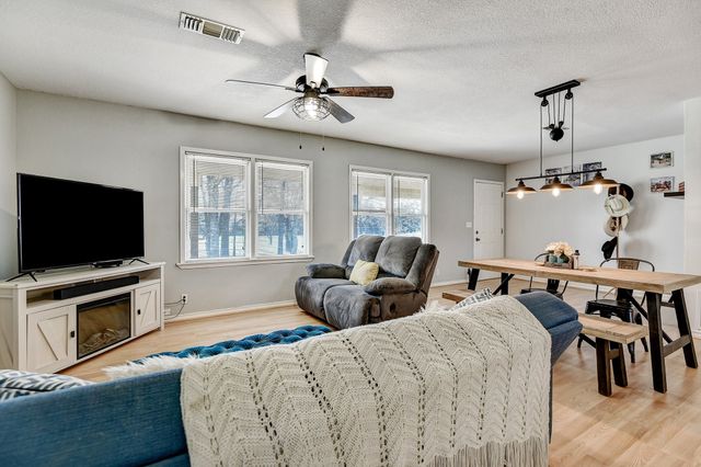 2801 County Road 115, Whitesboro, TX 76273