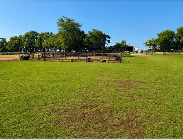 2801 County Road 115, Whitesboro, TX 76273