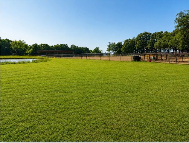 2801 County Road 115, Whitesboro, TX 76273