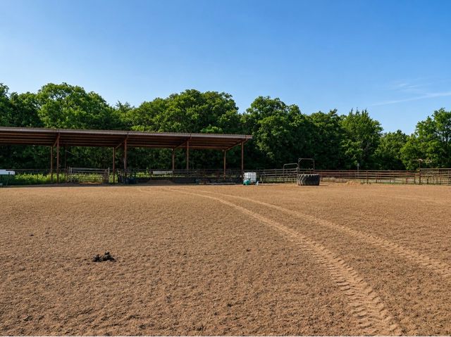 2801 County Road 115, Whitesboro, TX 76273