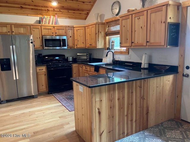 195 Woodcrest Drive, Murphy, NC 28906