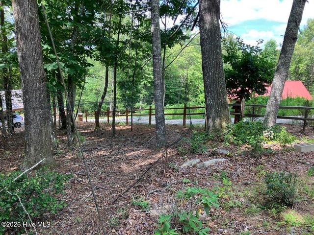 195 Woodcrest Drive, Murphy, NC 28906
