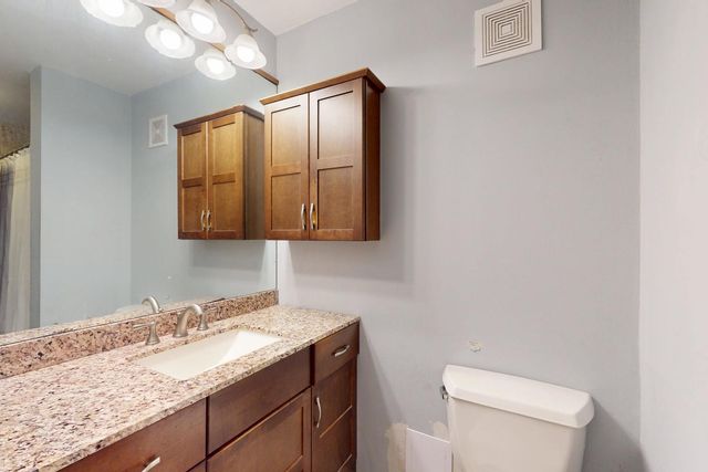 334 W Miner Street 3B, Arlington Heights, IL 60005