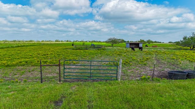 8436 County Road 1040, Rice, TX 75155