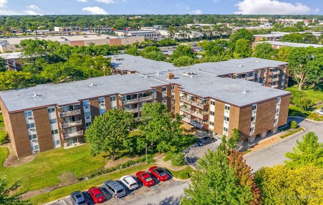 1311 S Finley Road 104, Lombard, IL 60148