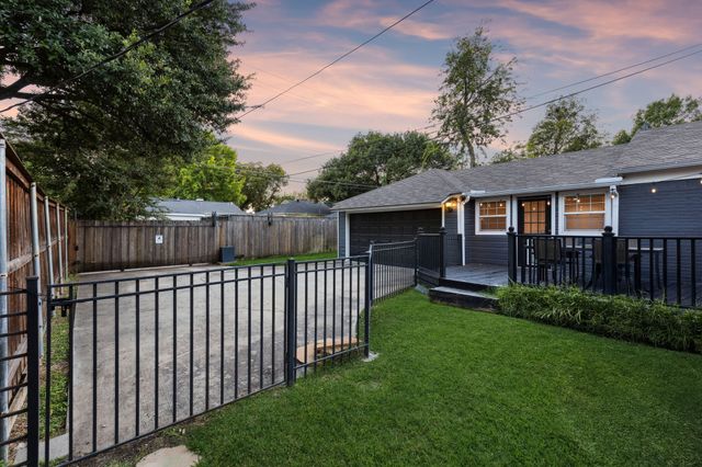 6342 Anita Street, Dallas, TX 75214