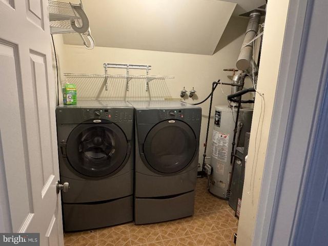 9 HANOVER CT, Bordentown, NJ 08505