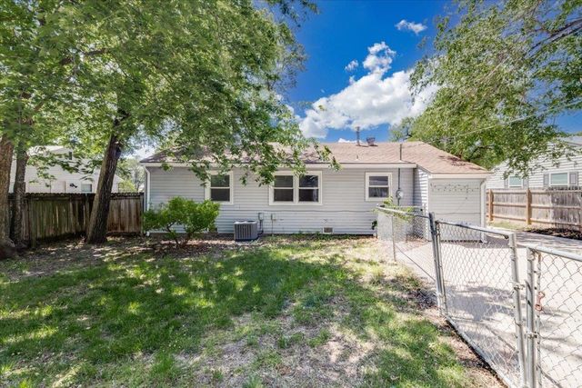 930 N Westview, Derby, KS 67037