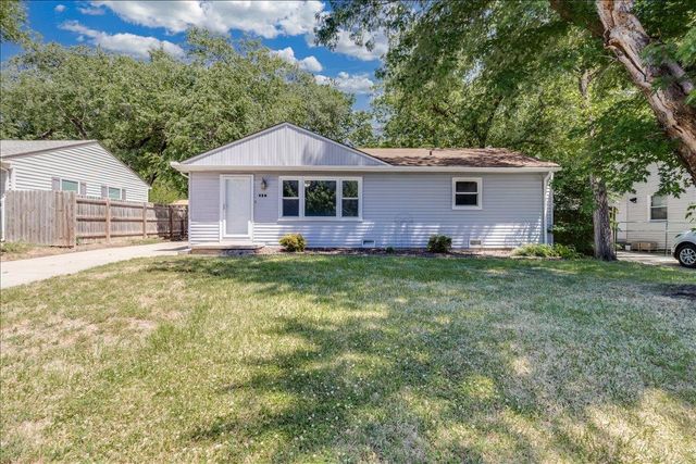 930 N Westview, Derby, KS 67037
