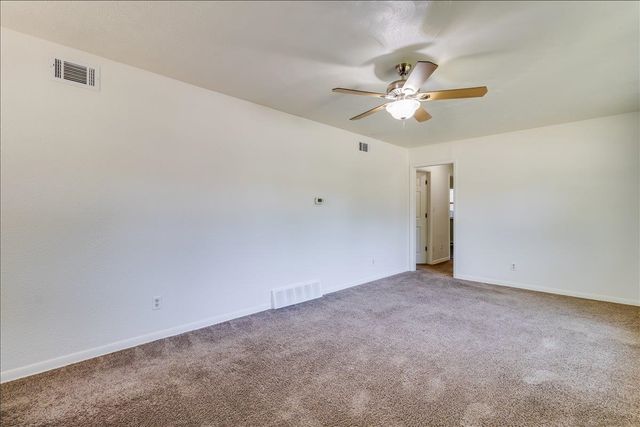 930 N Westview, Derby, KS 67037