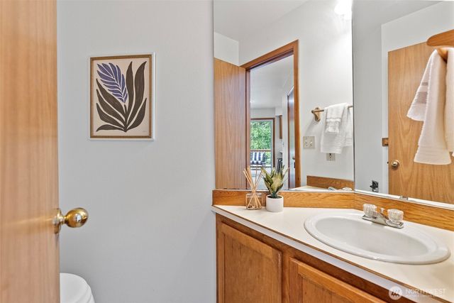 10913 Crocus Place NW, Silverdale, WA 98383