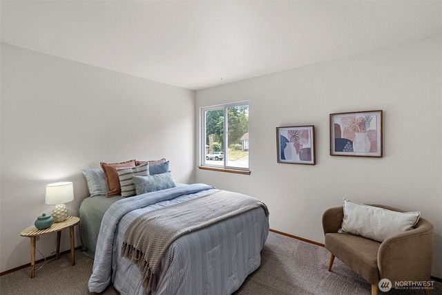 10913 Crocus Place NW, Silverdale, WA 98383