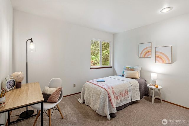 10913 Crocus Place NW, Silverdale, WA 98383