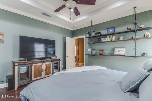 8112 Clamshell Avenue, Ocean Springs, MS 39564