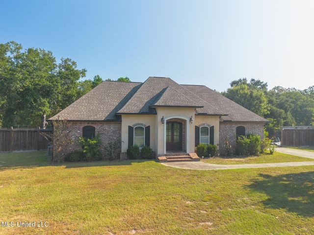 8112 Clamshell Avenue, Ocean Springs, MS 39564