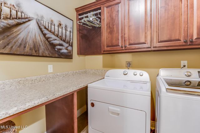 8112 Clamshell Avenue, Ocean Springs, MS 39564