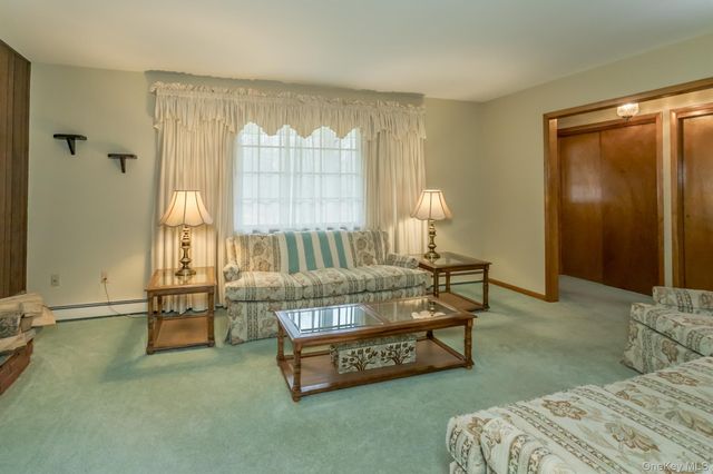 6 Belcher Road, Warwick, NY 10990