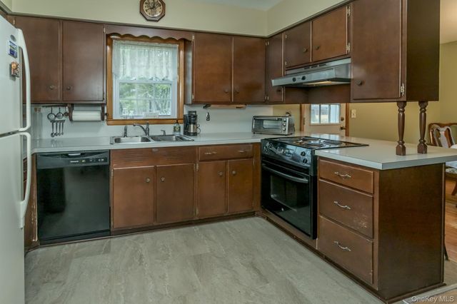 6 Belcher Road, Warwick, NY 10990