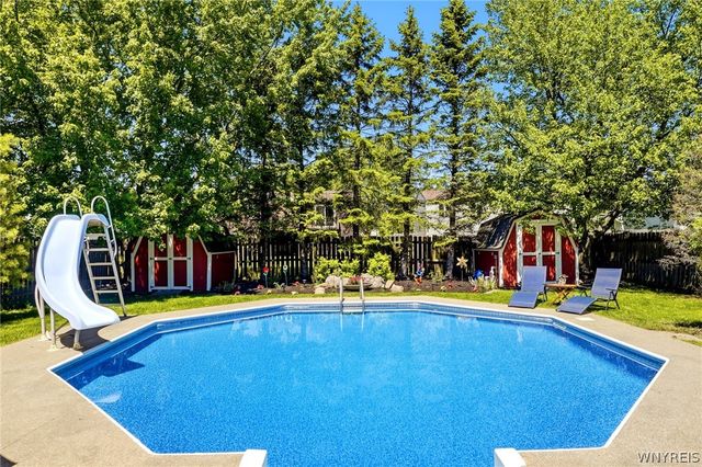 20 Tanglewood Drive, West Seneca, NY 14224