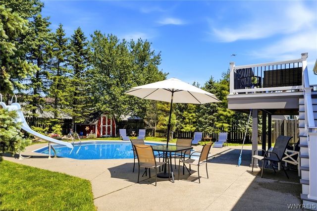 20 Tanglewood Drive, West Seneca, NY 14224