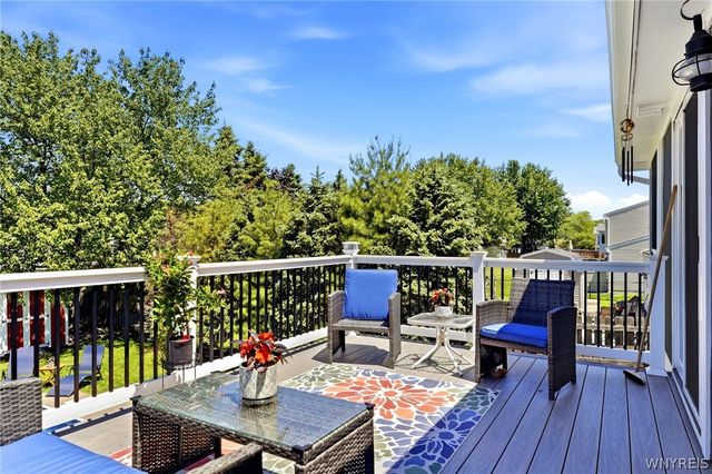 20 Tanglewood Drive, West Seneca, NY 14224