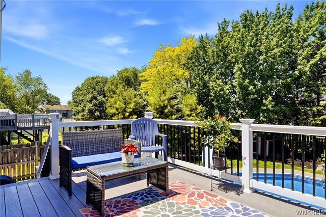 20 Tanglewood Drive, West Seneca, NY 14224